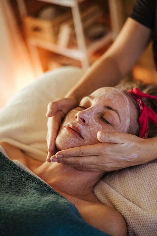 Facials/Massages